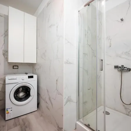 Alma 163 - Pool By N10