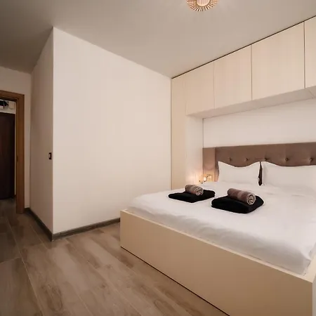 Alma 163 - Pool By N10 Năvodari