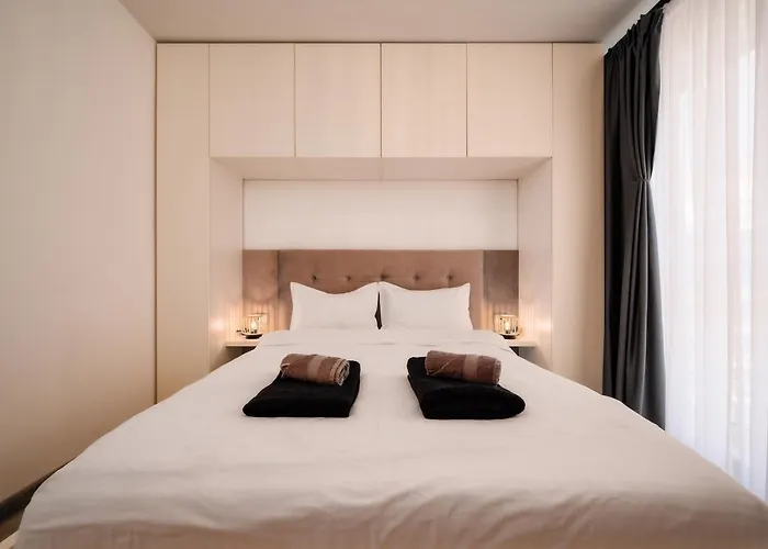 Alma 163 - Pool By N10 * 那沃达利